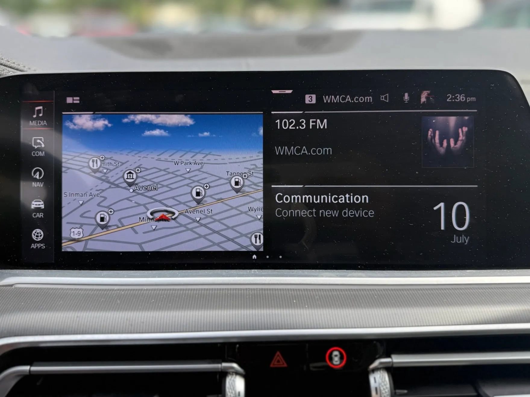 Used 2021 BMW X6 M50i w/ Executive Package image 9