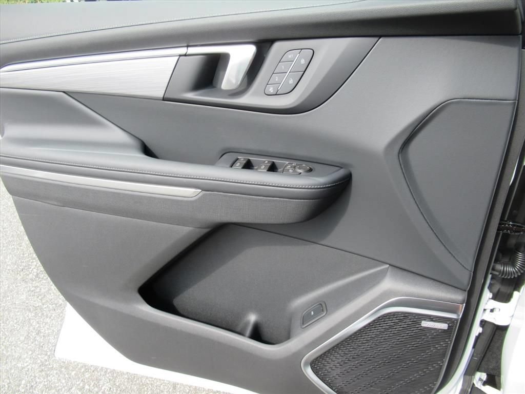 New 2026 Buick Enclave Preferred w/ Power Package FWD image 18