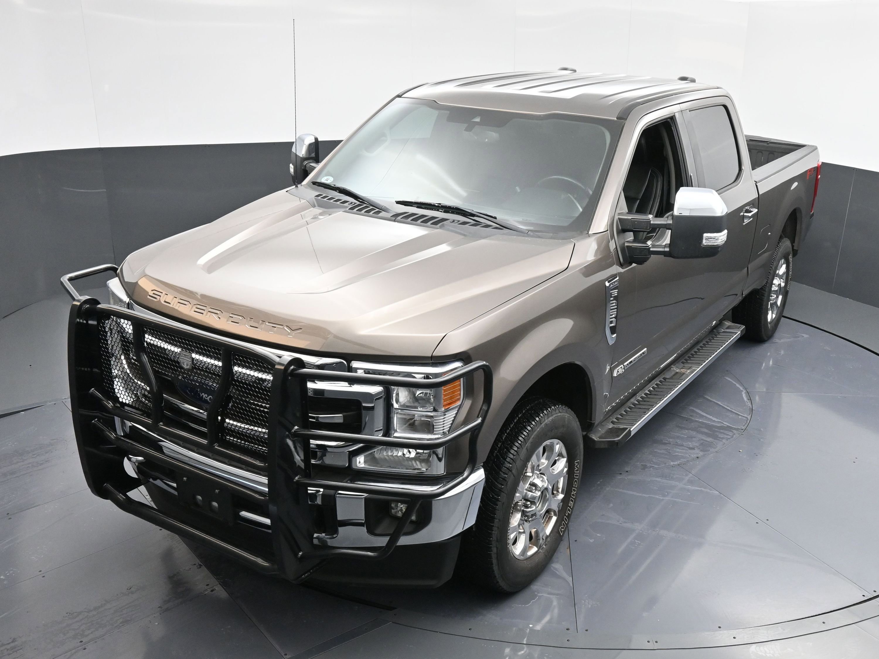 Used 2020 Ford F250 Lariat w/ Chrome Package image 32
