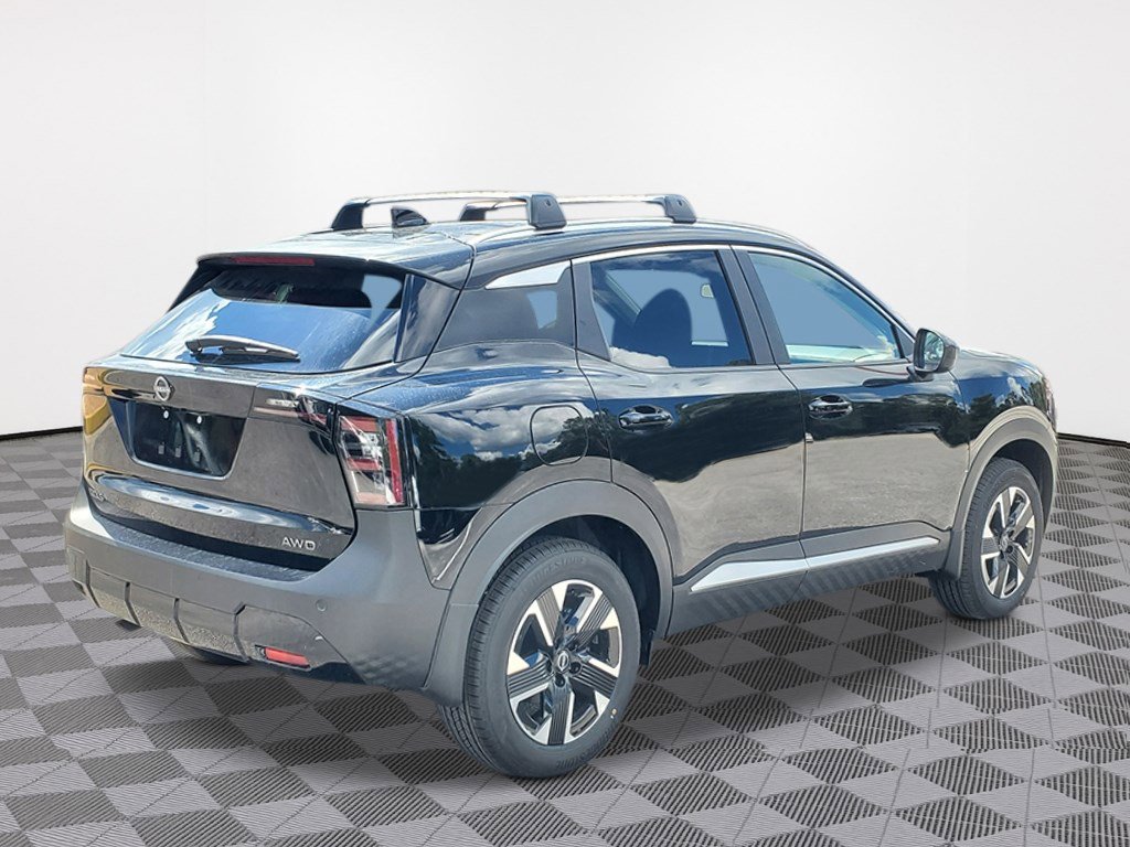 New 2026 Nissan Kicks SV w/ SV Premium Package image 3
