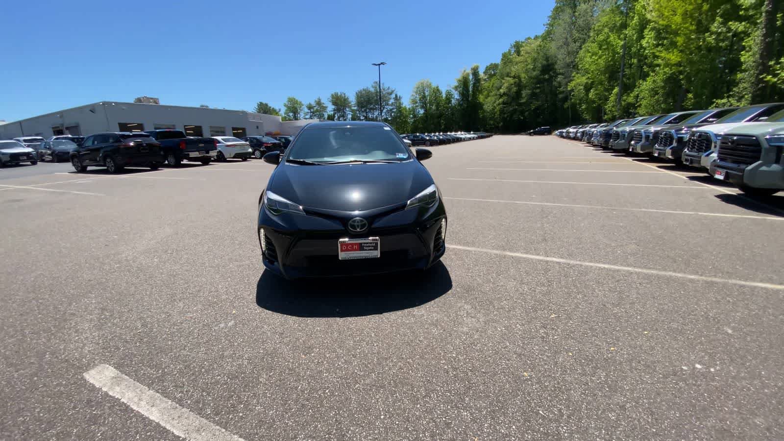 Used 2017 Toyota Corolla SE w/ Body Protection Package FWD image 6
