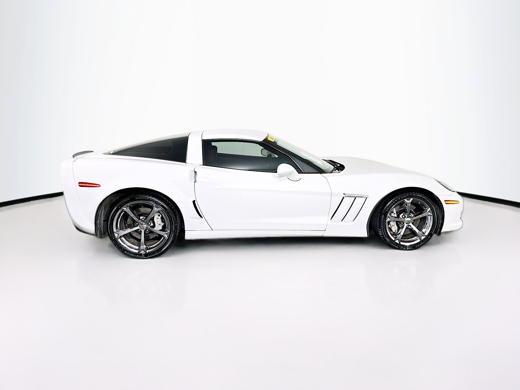 Used 2012 Chevrolet Corvette Grand Sport w/ 3LT Preferred Equipment Group image 10