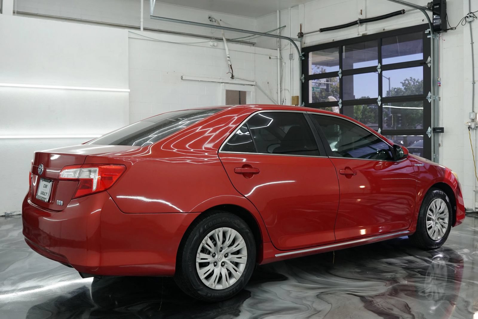 Used 2012 Toyota Camry LE w/ Preferred Accessory Pkg FWD image 7