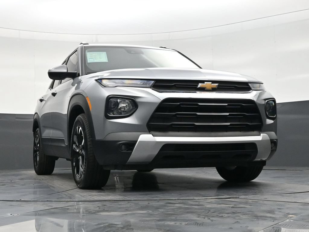 Used 2023 Chevrolet TrailBlazer LT FWD image 23