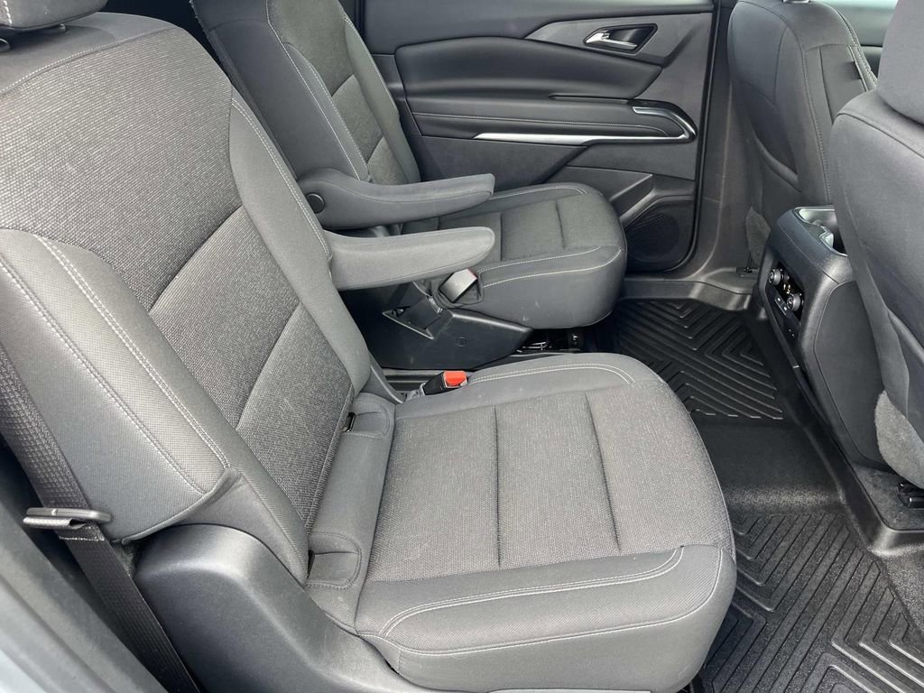 Certified 2024 Chevrolet Traverse LT FWD image 28