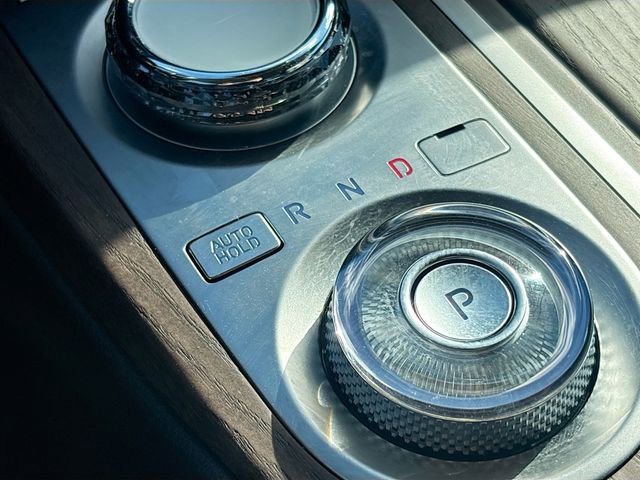 Used 2024 Genesis G80 image 29