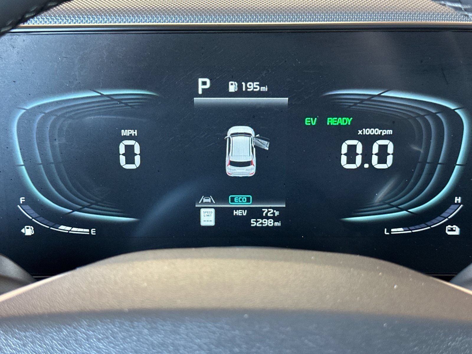 Certified 2024 Kia Niro SX Touring FWD image 33