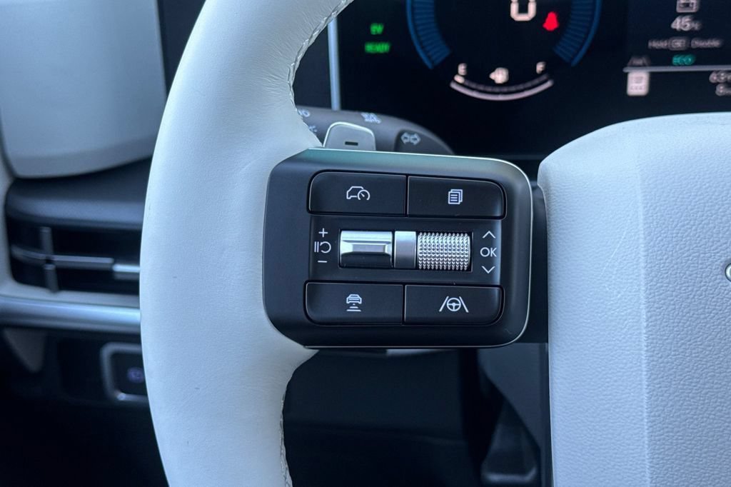 New 2026 Hyundai Santa Fe SE FWD image 25