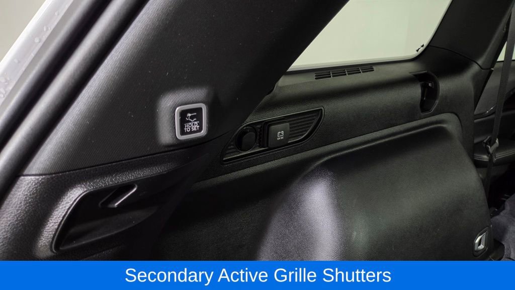 Used 2023 Jeep Grand Cherokee Altitude image 12