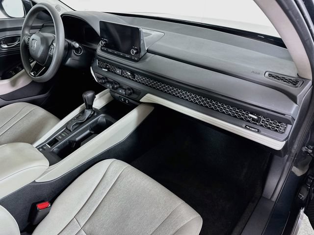 Certified 2023 Honda Accord EX image 32