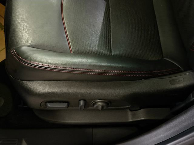 Used 2022 Chevrolet Equinox RS w/ RS Leather Package image 21