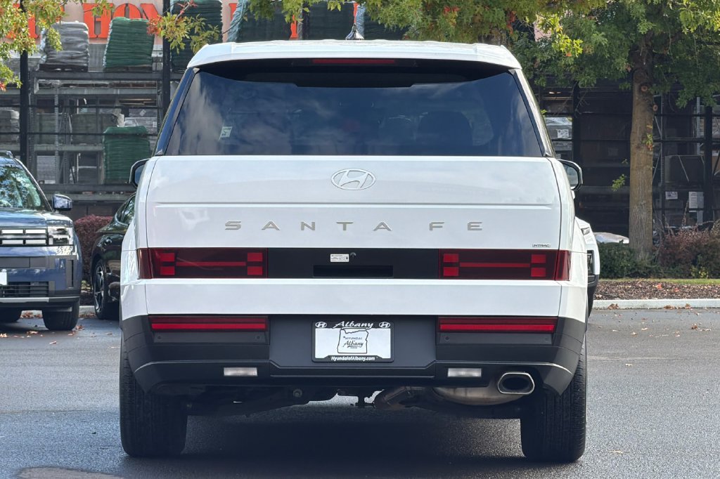 Certified 2025 Hyundai Santa Fe SE AWD/4WD image 9
