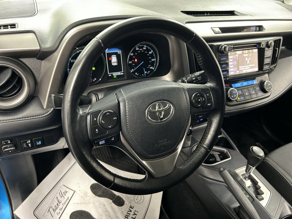 Used 2017 Toyota RAV4 XLE w/ All Weather Liner Package AWD/4WD image 4