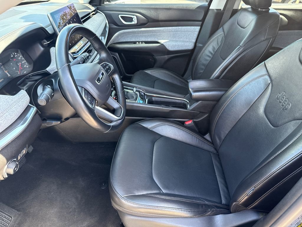 Certified 2022 Jeep Compass Latitude image 24