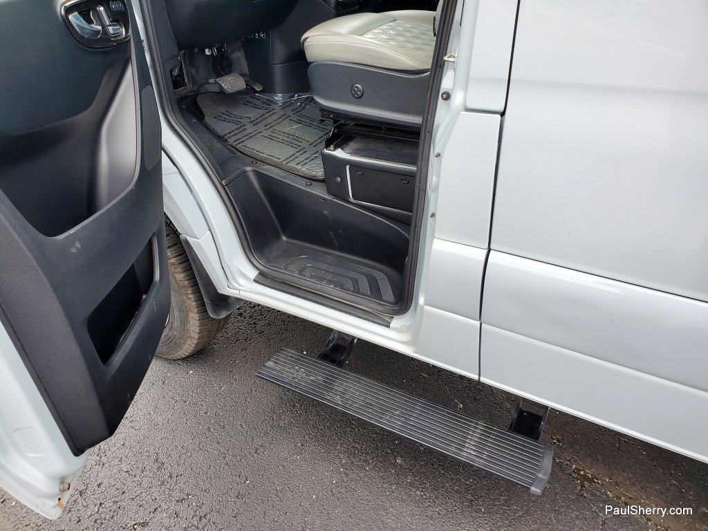 Used 2024 Mercedes-Benz Sprinter 2500 image 39