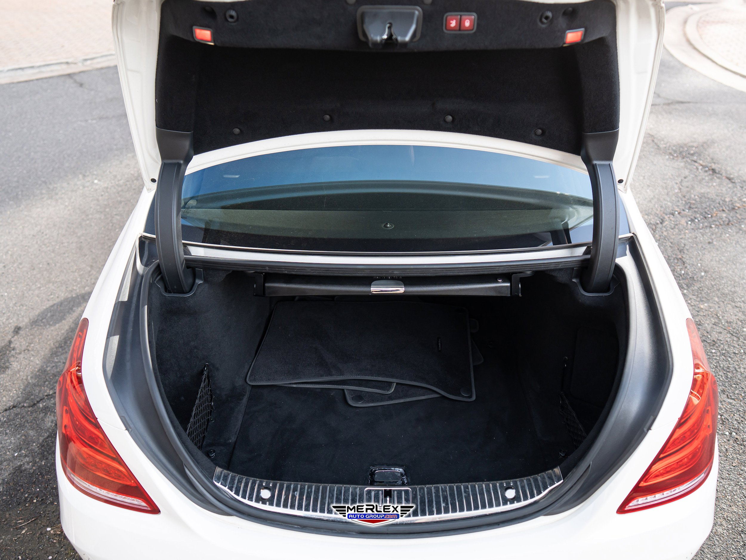 Used 2016 Mercedes-Benz S 550 4MATIC Sedan image 52