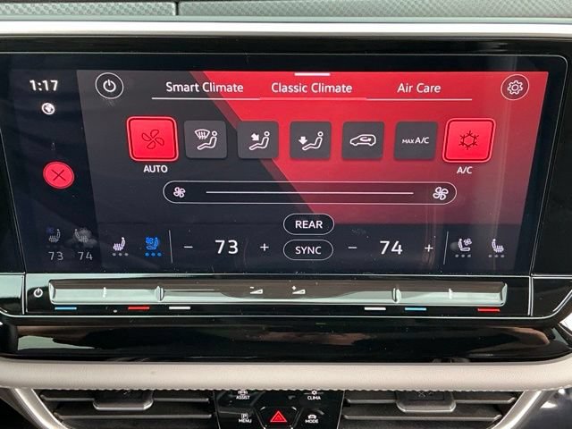 Used 2024 Volkswagen Atlas Peak Edition SE AWD/4WD image 28