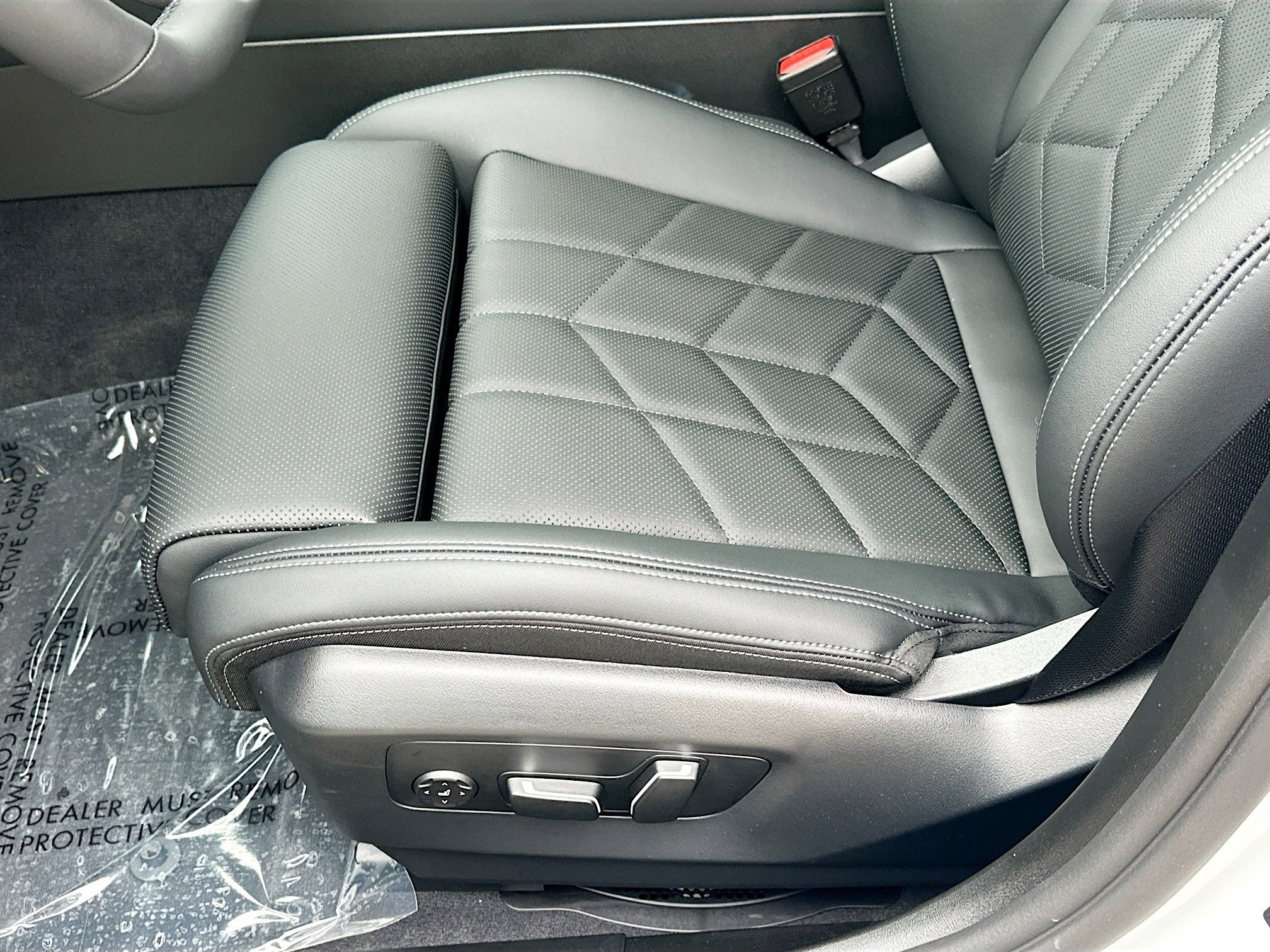 Used 2026 BMW 530i xDrive w/ Executive Package image 19