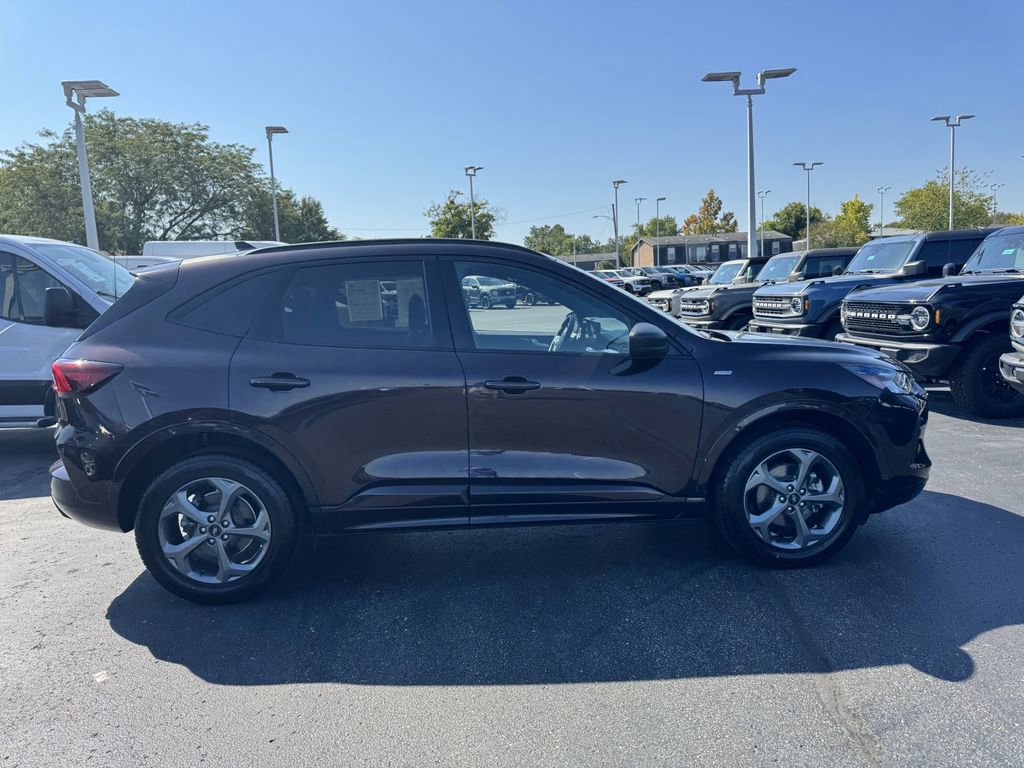 Certified 2023 Ford Escape ST-Line w/ Tech Pack #1 image 28