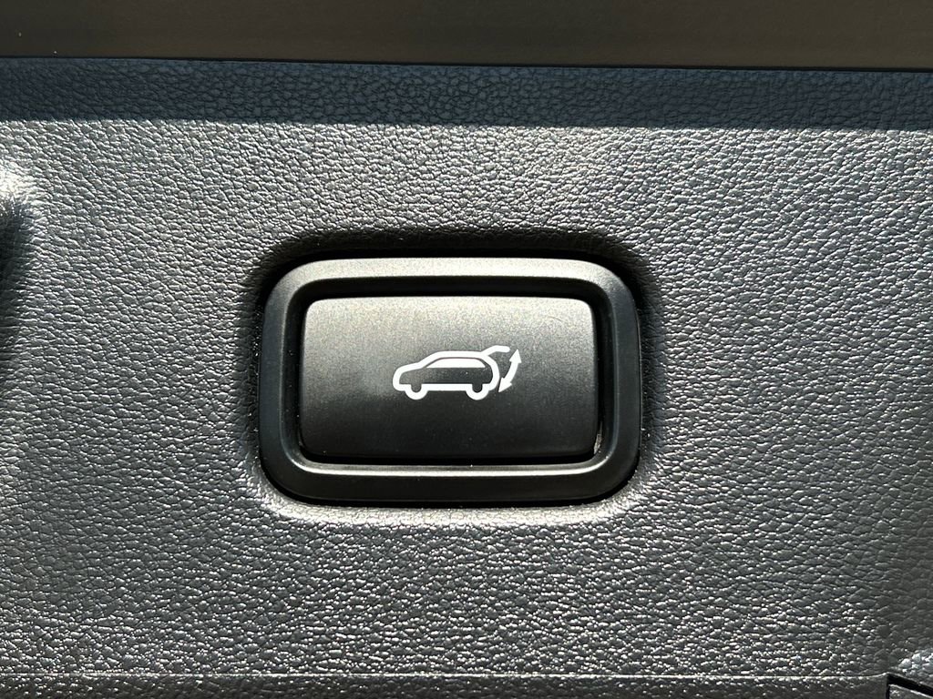 Used 2025 Hyundai Tucson Limited AWD/4WD image 31
