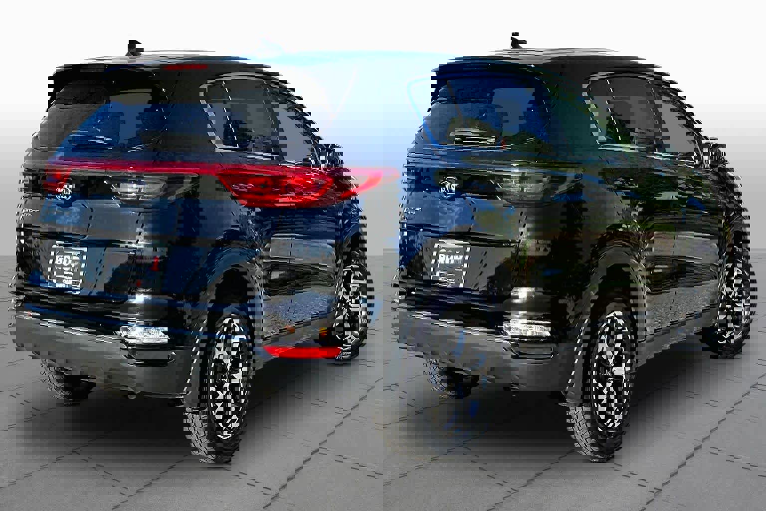 Used 2020 Kia Sportage LX image 13