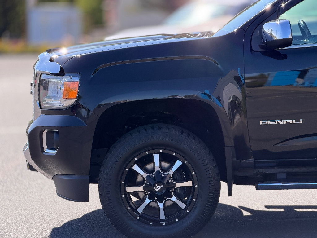 Used 2017 GMC Canyon Denali AWD/4WD image 14