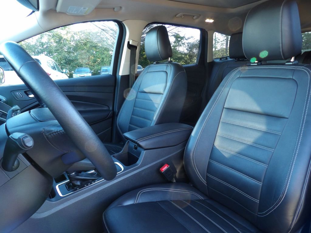 Used 2019 Ford Escape Titanium image 12