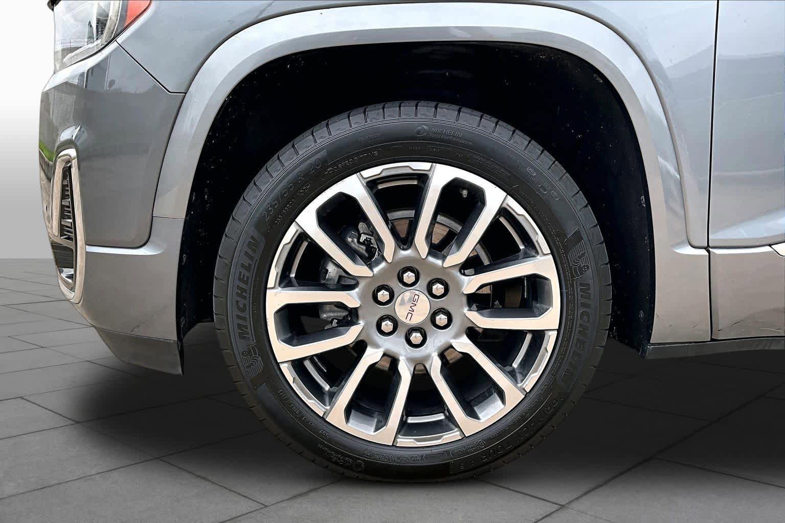 Used 2021 GMC Acadia Denali AWD/4WD image 10