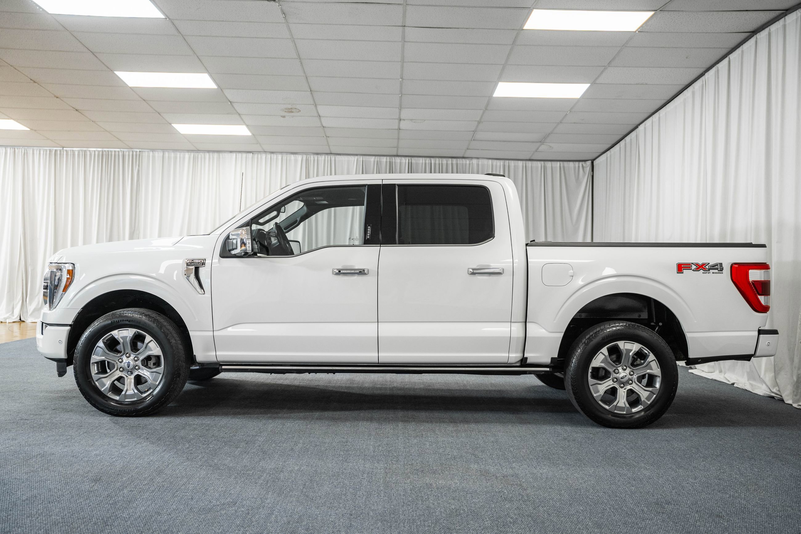 Used 2023 Ford F150 Platinum w/ FX4 Off-Road Package image 5