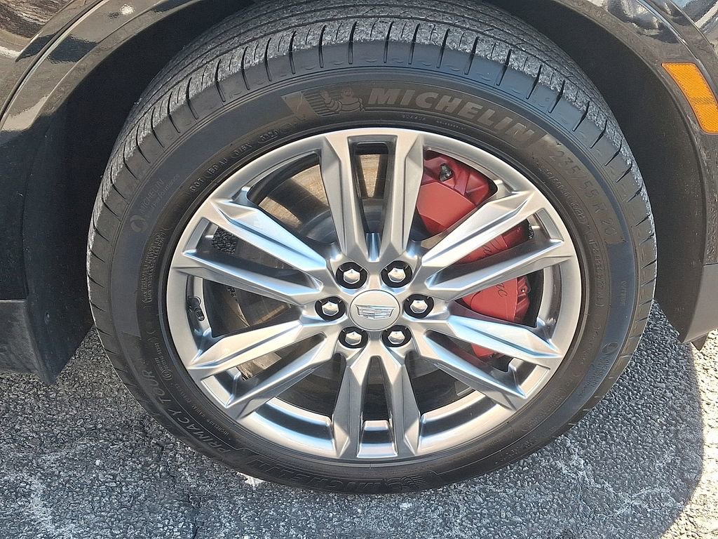 Certified 2025 Cadillac XT5 Sportv w/ Technology Package image 8