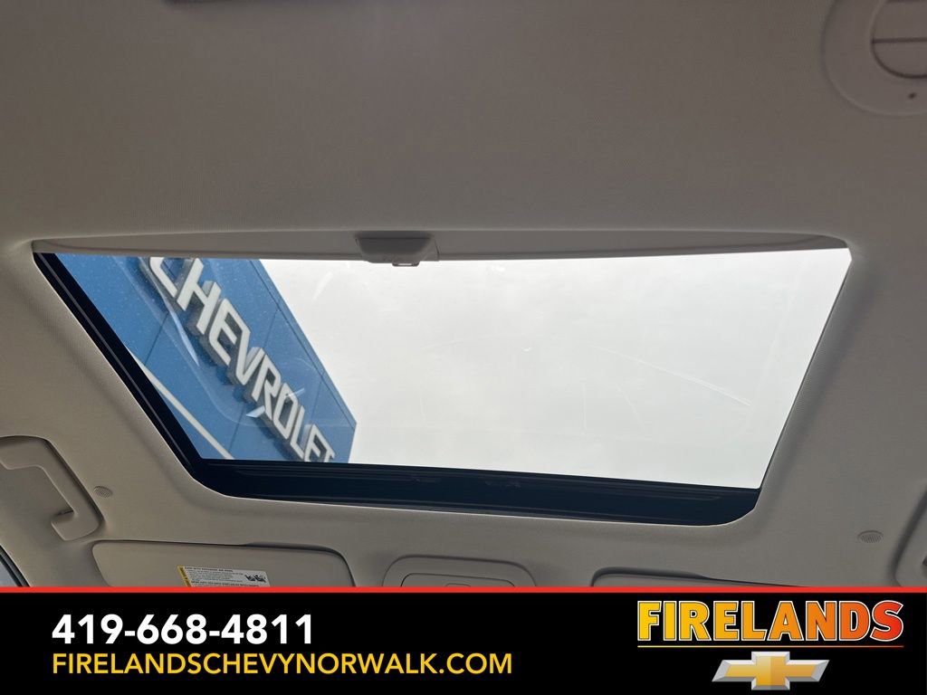 Certified 2024 Buick Enclave Avenir w/ Avenir Technology Package image 33