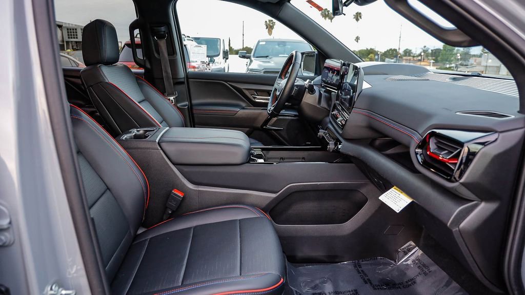 Used 2025 Chevrolet Silverado EV RST AWD/4WD image 21