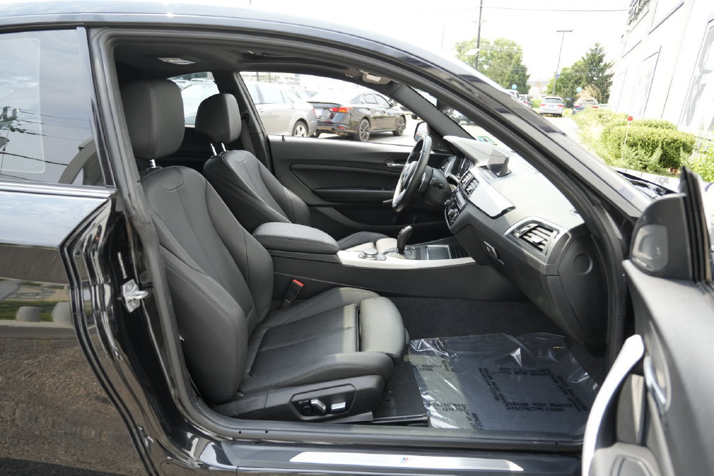 Used 2020 BMW 230i xDrive Coupe w/ M Sport Package AWD/4WD image 27