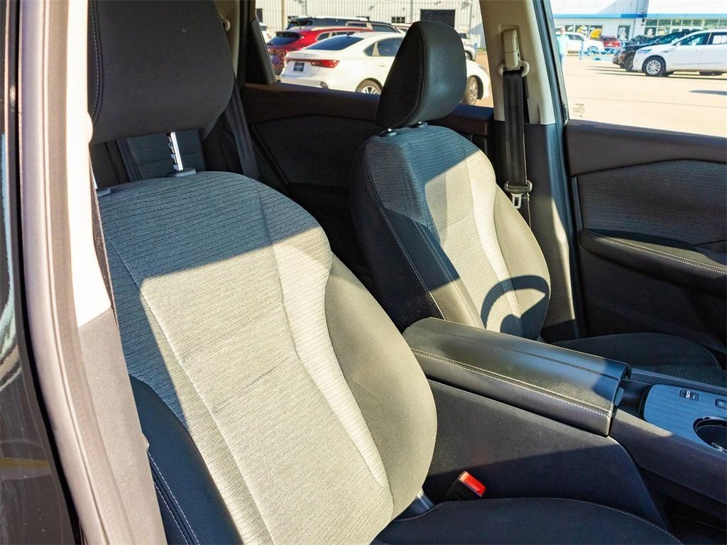 Used 2023 Nissan Rogue SV FWD image 50