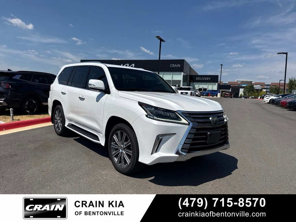 Used 2016 Lexus LX 570 4WD w/ Luxury Package image 1