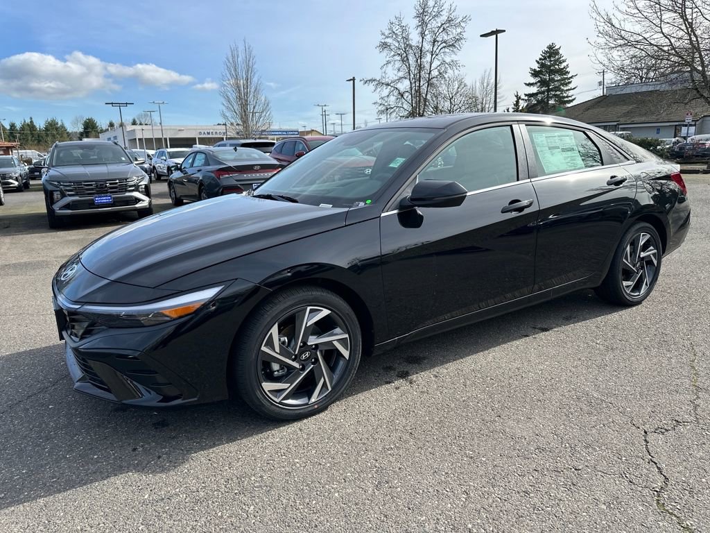 New 2026 Hyundai Elantra Limited image 2