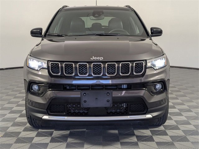 Used 2023 Jeep Compass Limited image 3