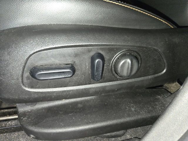 Used 2018 GMC Terrain SLT w/ Preferred Package image 12