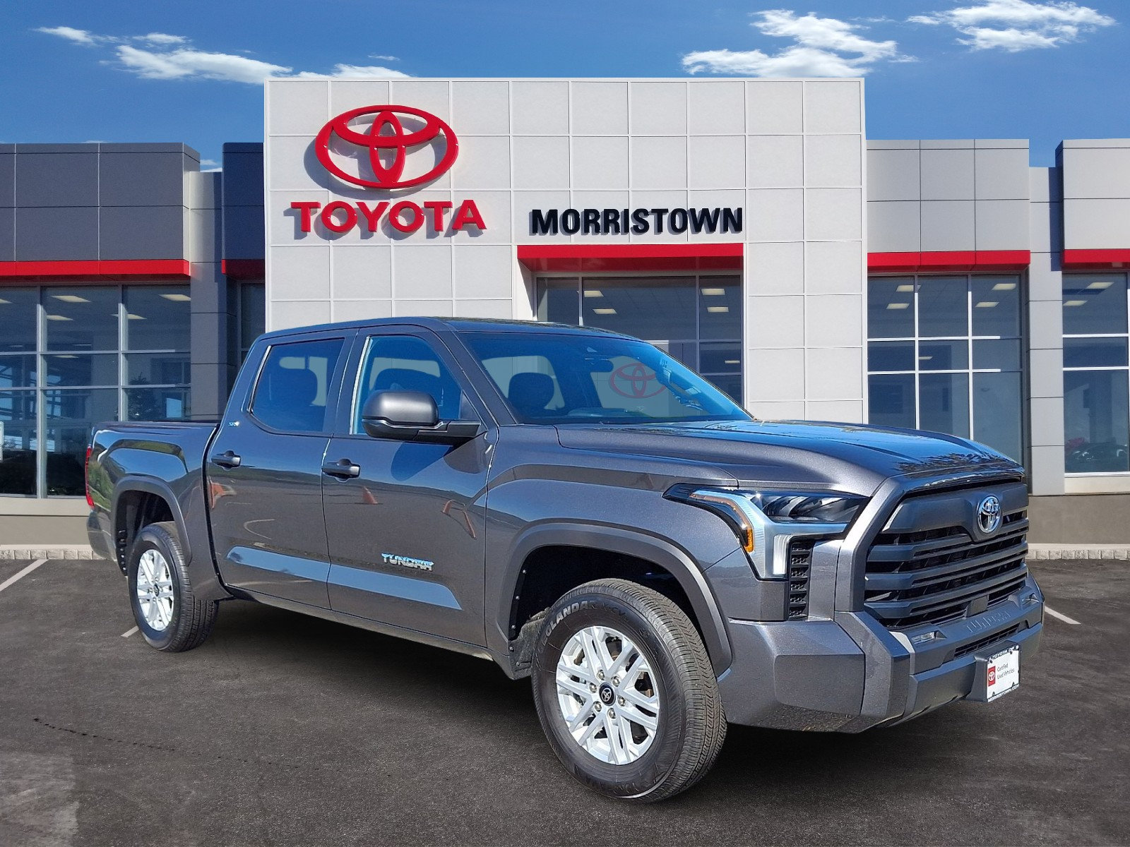 Certified 2026 Toyota Tundra SR5 AWD/4WD image 1