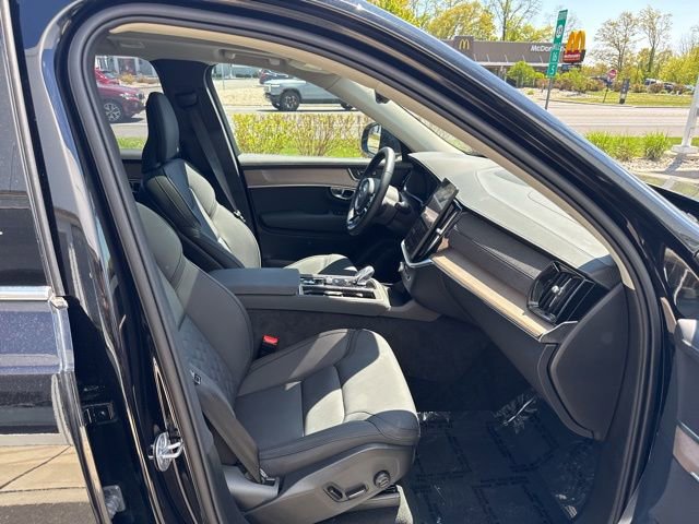 Certified 2025 Volvo XC90 B5 Plus AWD/4WD image 15