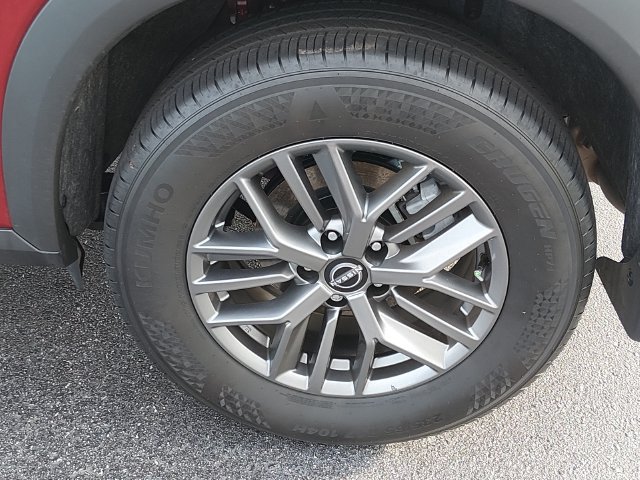 Used 2026 Nissan Rogue S FWD image 18