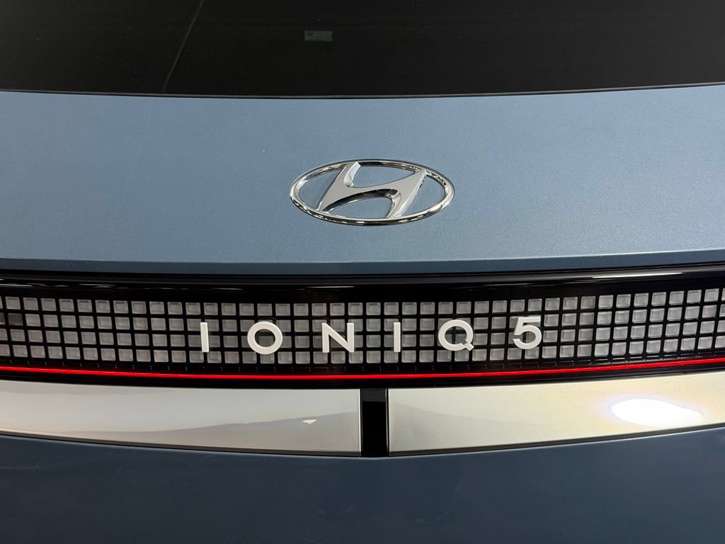 Used 2024 Hyundai Ioniq 5 Limited AWD/4WD image 18