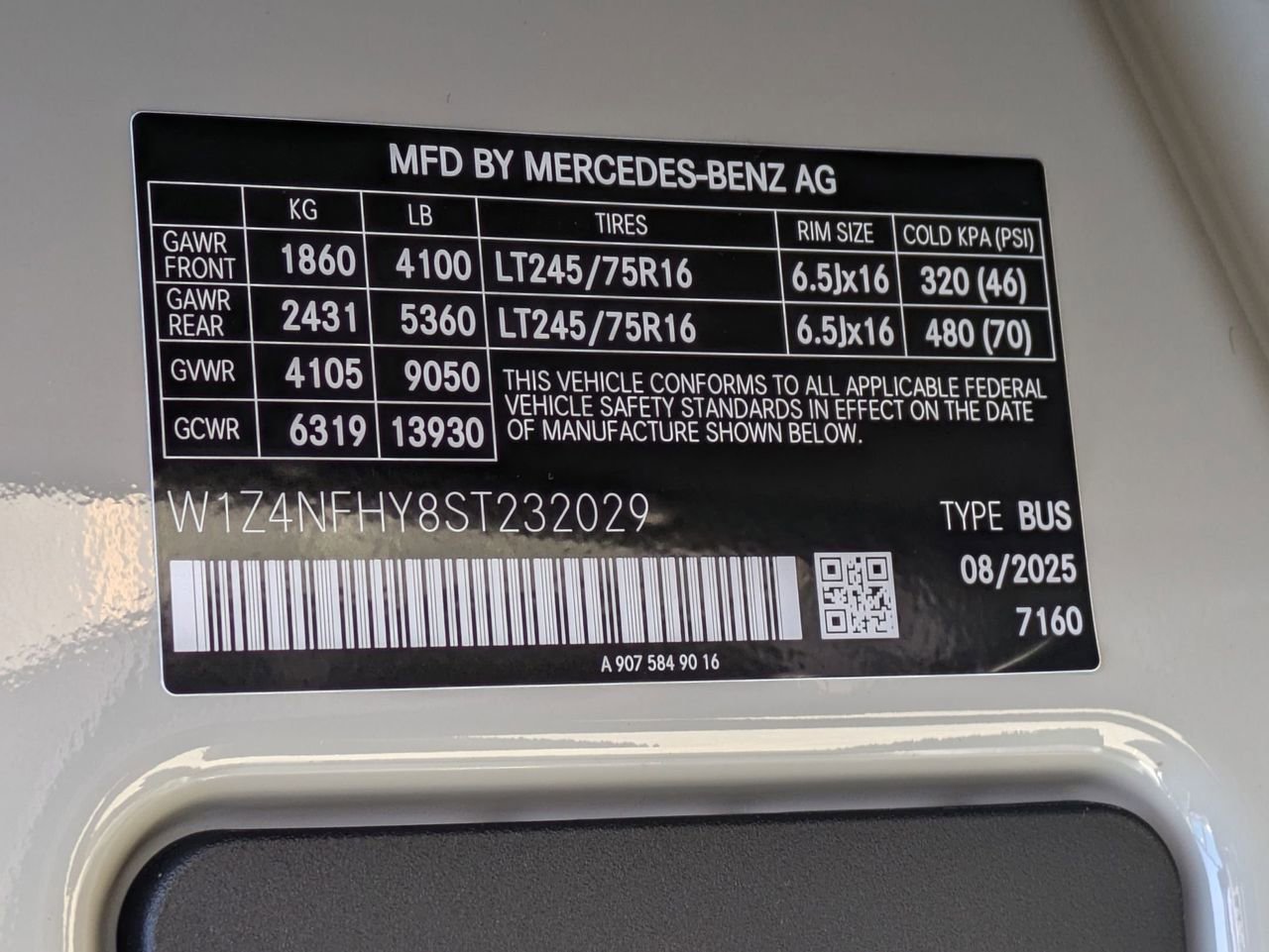 New 2025 Mercedes-Benz Sprinter 2500 image 14