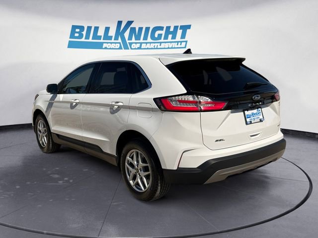 Used 2024 Ford Edge SEL w/ Convenience Package image 3