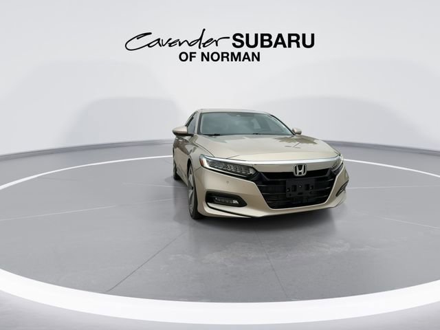 Used 2018 Honda Accord Touring image 3