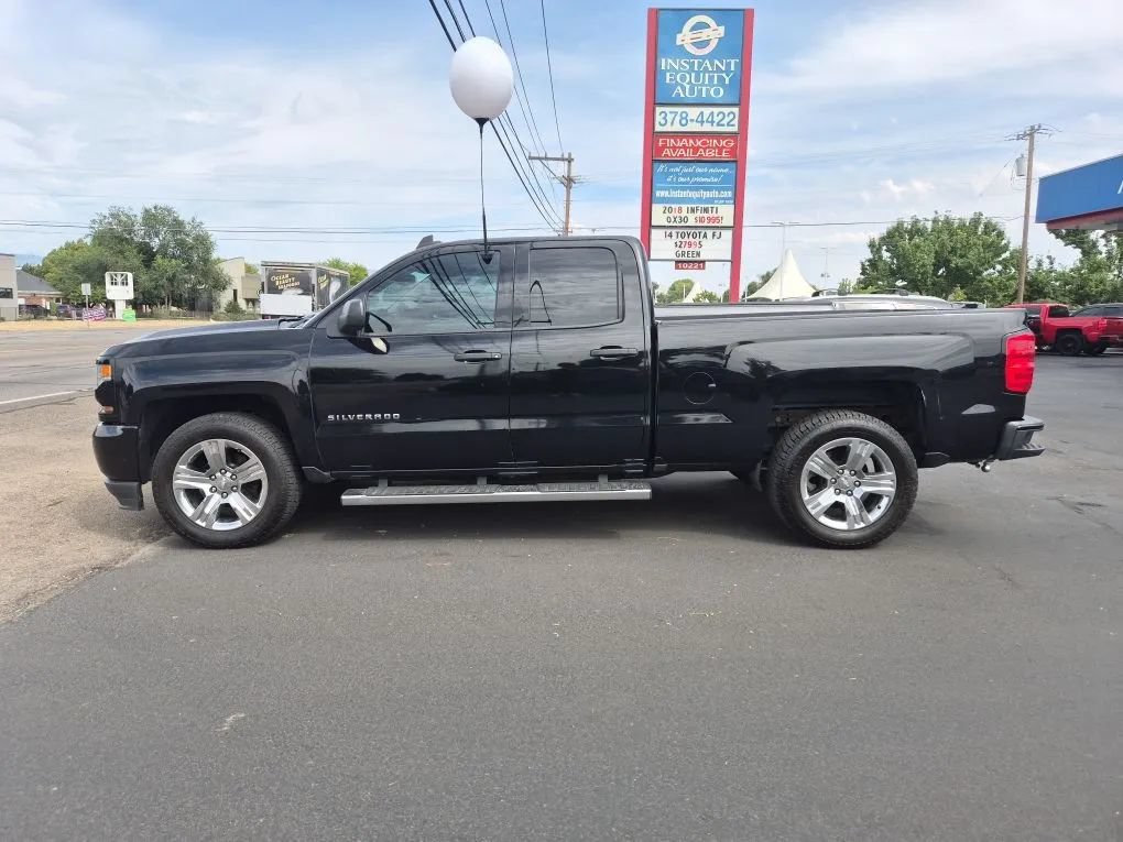 Used 2018 Chevrolet Silverado 1500 Custom w/ Custom Value Package AWD/4WD image 2