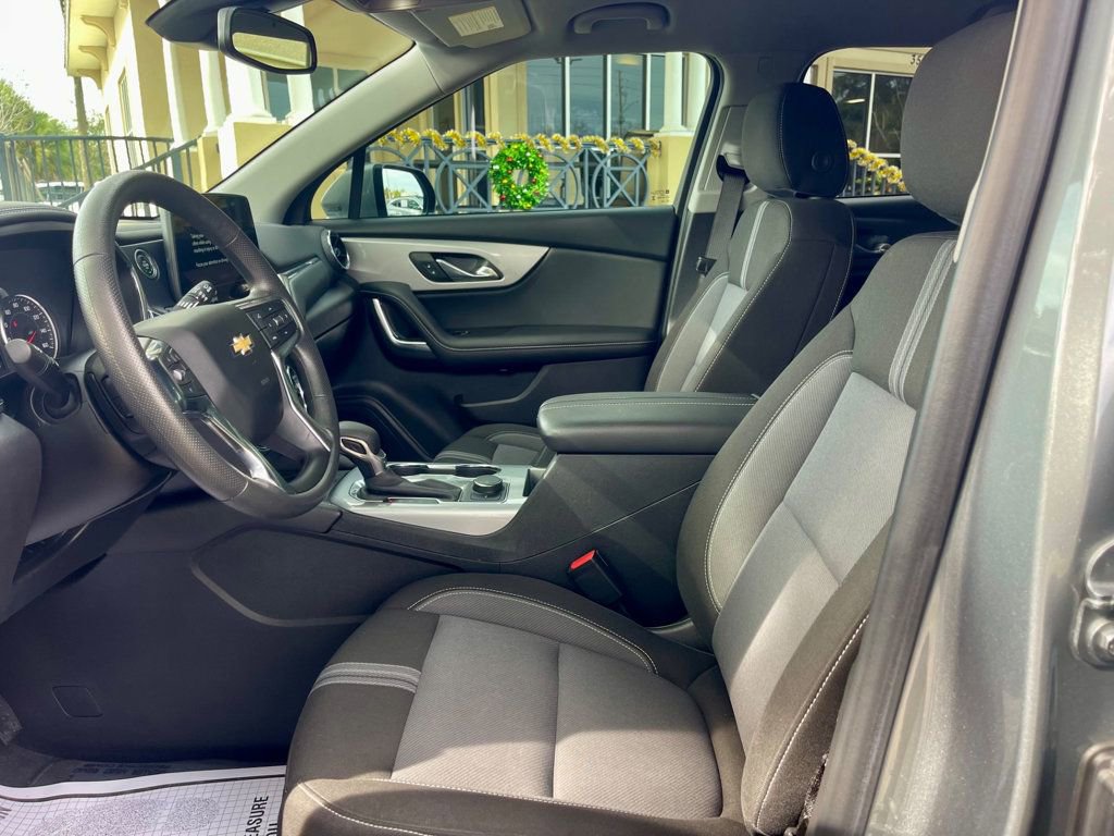 Used 2023 Chevrolet Blazer LT w/ Convenience Package FWD image 11