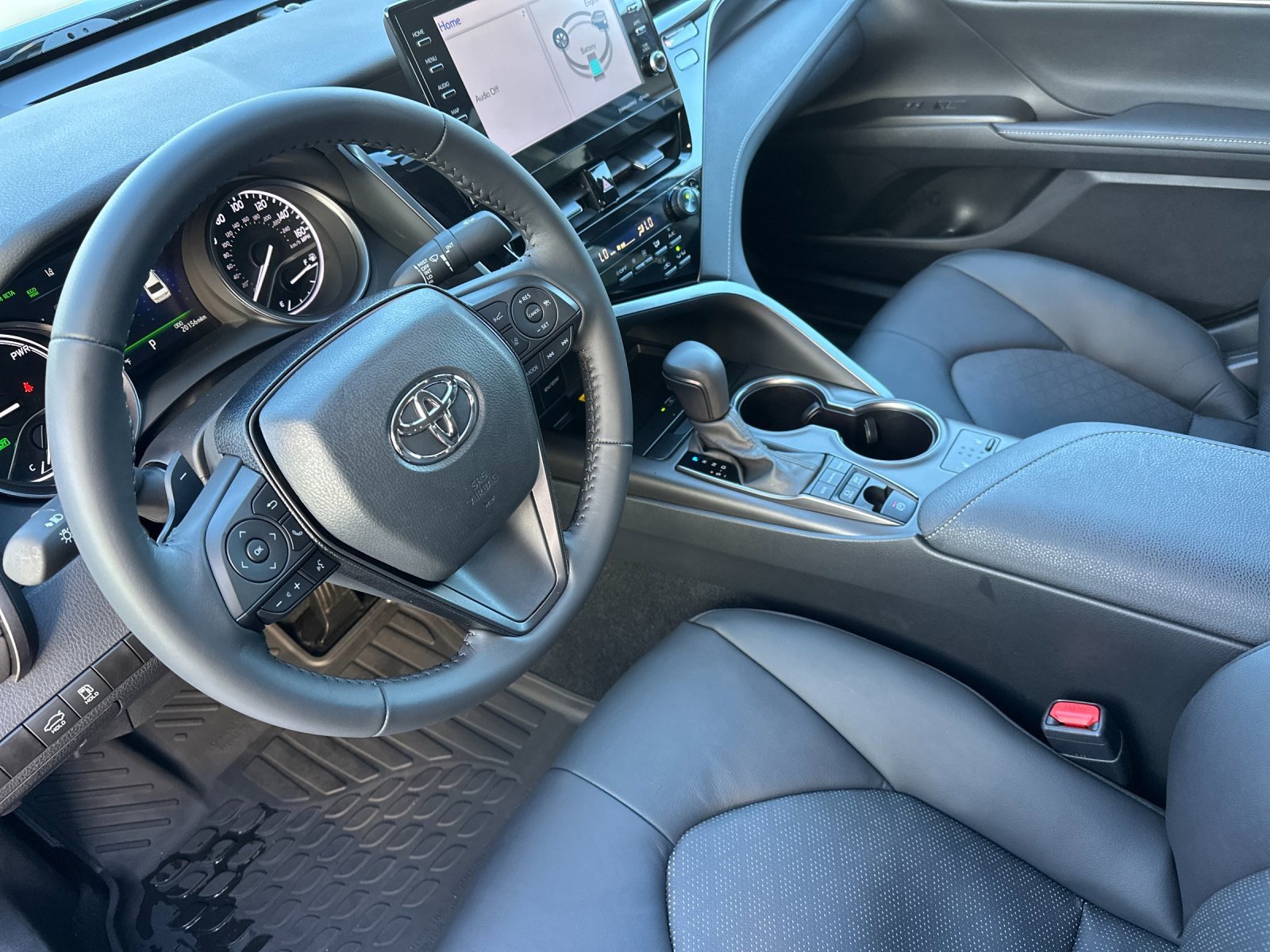 Used 2024 Toyota Camry XSE image 10