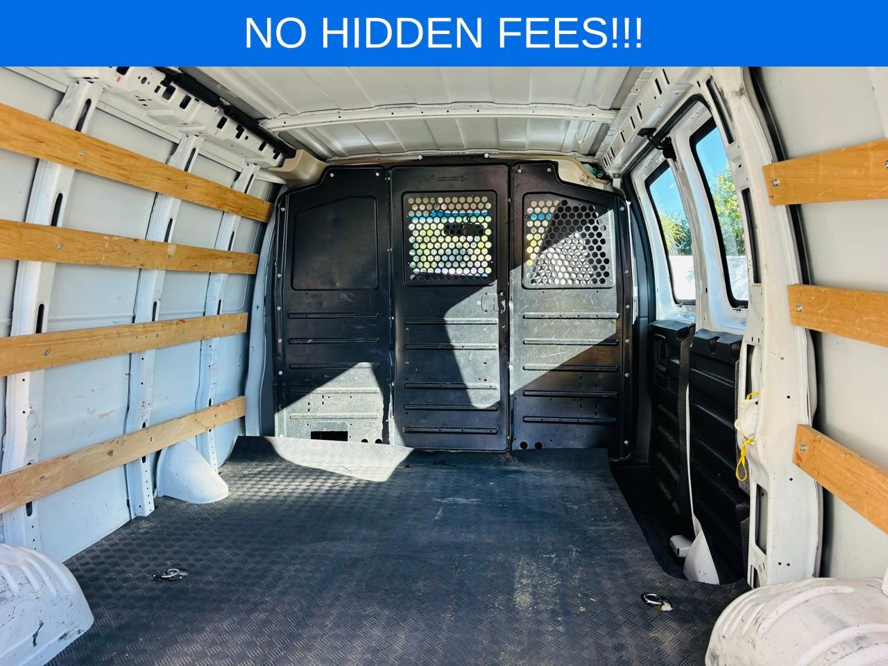 Used 2020 Chevrolet Express 2500 w/ Driver Convenience Package image 15