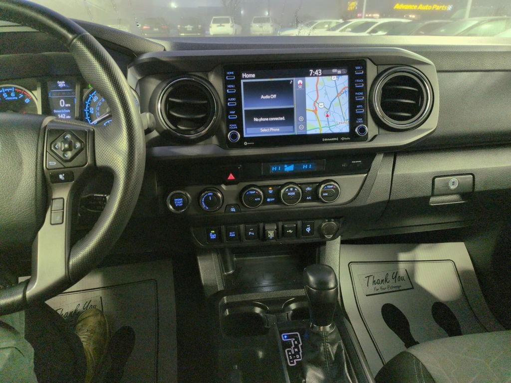 Used 2023 Toyota Tacoma TRD Off-Road w/ Technology Package AWD/4WD image 17